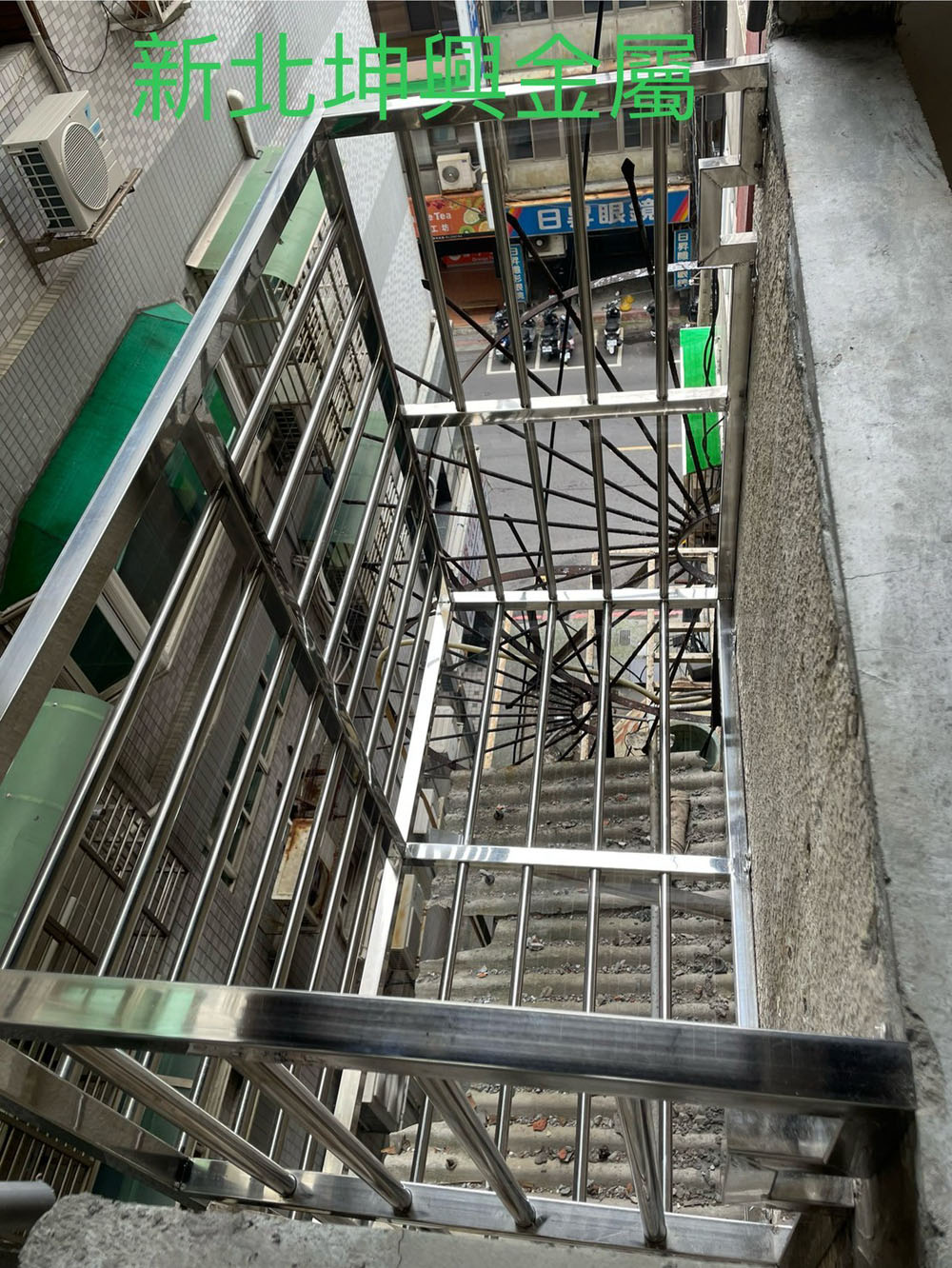 冷氣鐵窗 防水工程 包板