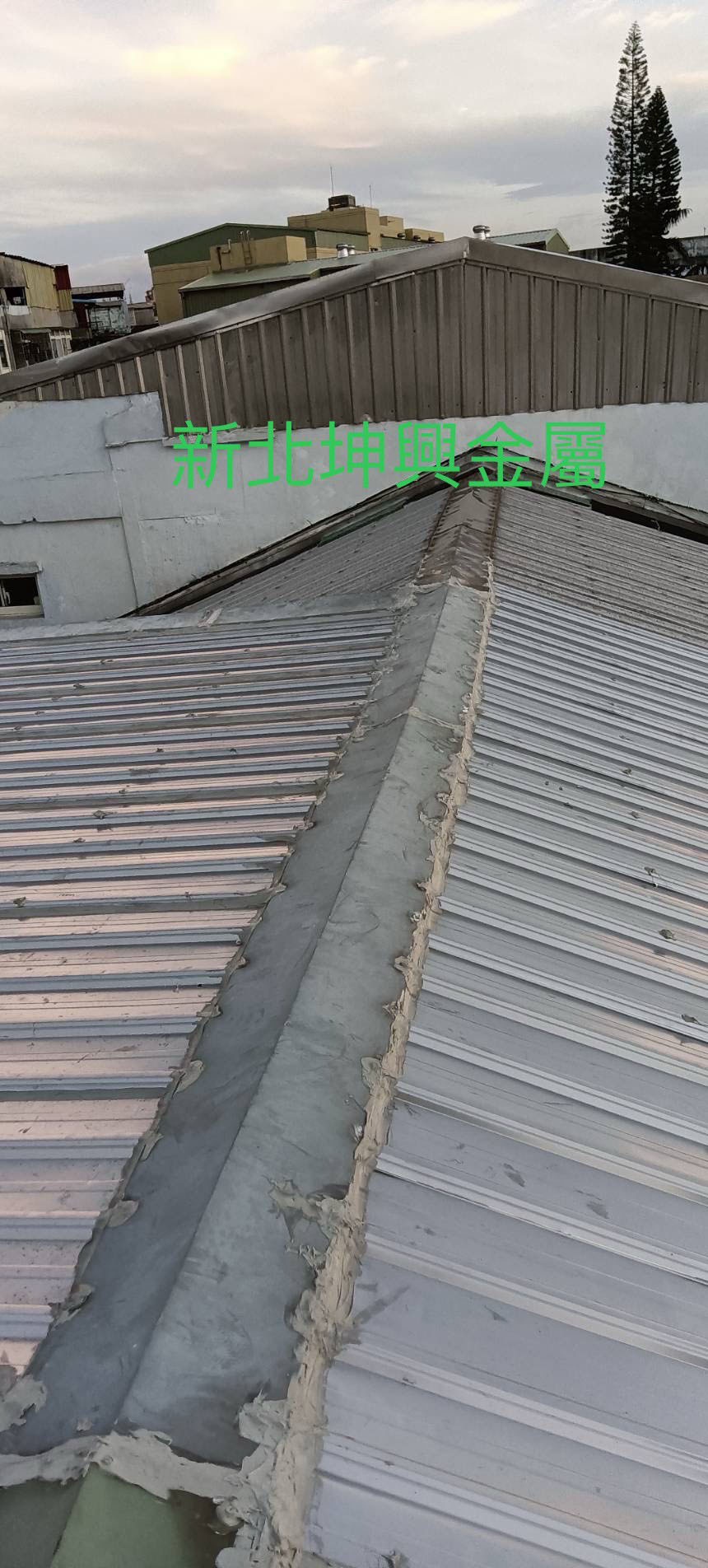 新北藝術水槽施工 蓋五溝白鐵板